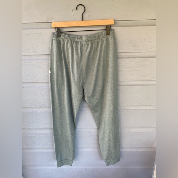 Vuori Performance Joggers Large - Picture 4 of 4